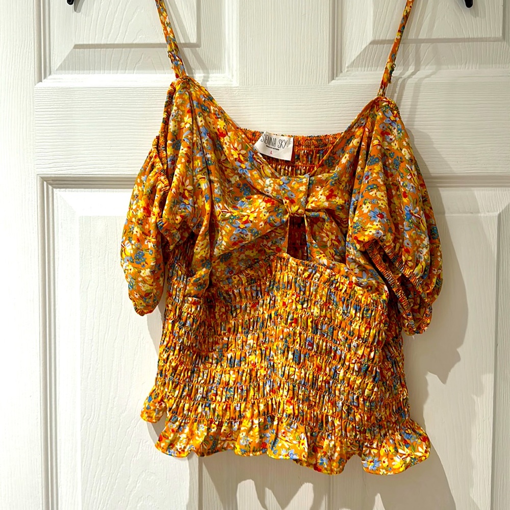 Women’s cold shoulder Crop top blouse